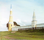Угловая башенка в ограде Голутвинского монастыря . [Коломна]