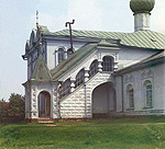Вход в зимнюю церковь Федоровской Божьей Матери. Ярославль