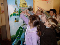 Дети знакомятся с музеем М.А.Шолохова