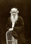 Л.Н. Толстой в Ясной Поляне. 1908 г. Фотография К.К. Буллы