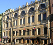 Здание, где находится Санкт-Петербургский Союз художников