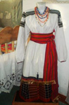 Подсередненский народный женский костюм