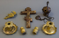 Крест и лампадка из Александровского дворца; фрагменты убранства Екатерининского дворца
