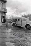 Машина скорой помощи у поликлиники №31 по ул. Ашхабадская. 1960-е гг.