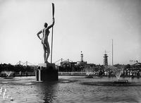 Девушка с веслом, 1930-е гг