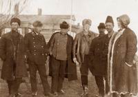 А.М.Азанчеев в группе инженеров изыскательной партии. с. Шуя. 1915