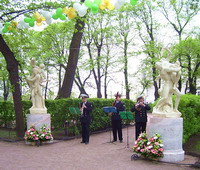 Статуи Сабинянок вернулись на аллеи Летнего сада