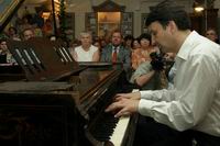 На рояле Анастасии Цветаевой играет Иван Соколов