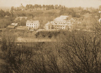 Панорама исторического центра поселка Пушкинские Горы (1960-е годы). Выставка ''Пушкиногорье в моей судьбе''