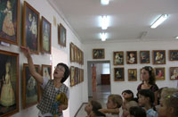 В выставочном центре ''Радуга''  новая экспозиция  - ''Мир детства в живописи''