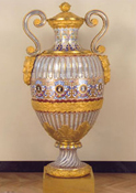Отреставрированная ваза Карла Нессельроде в Радищевском музее