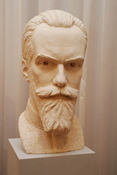 Скульптурный портрет С.Н.Рериха.  Автор  А.Леонов.