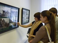 Студенты-архитекторы в Музее города Новосибирска