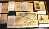 Экспонаты выставки печатных изданий к юбилею Отечественной войны 1812 года в Научной библиотеке Военно-исторического музея артиллерии, инженерных войск и войск связи
