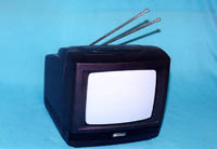 Телевизор черно-белого изображения 