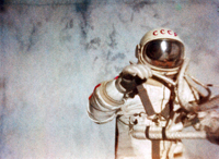 К 50-летию выхода первого человека в открытый космос