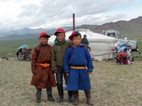 По Монголии со Знаменем Мира