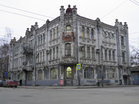 Здание, где находится лицей ''Технический'' и Музей боевой славы ''Парад 7 ноября 1941 года в Куйбышеве''
