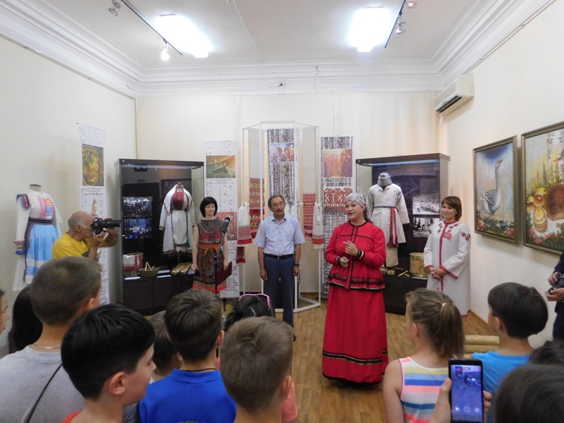 Выставка «Караванный путь марийцев: от Волги до Урала» в Саратовском областном музее краеведения