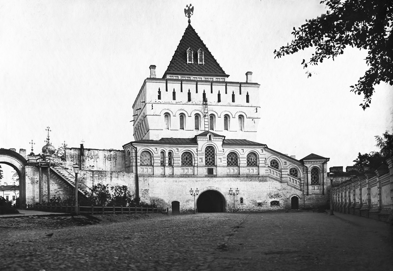 Дмитриевская башня кремля (вид с внутренней стороны). Конец XIX- начало XX вв.