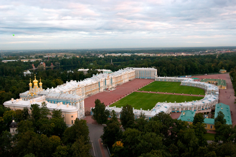 Вид на Екатерининский дворец