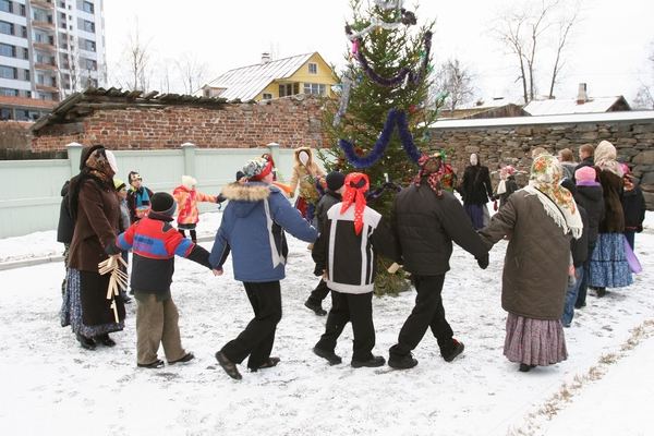 Акция Новый год с музеем Кижи для воспитанников детского дома Радуга г.Медвежьегорска. 2007 г.