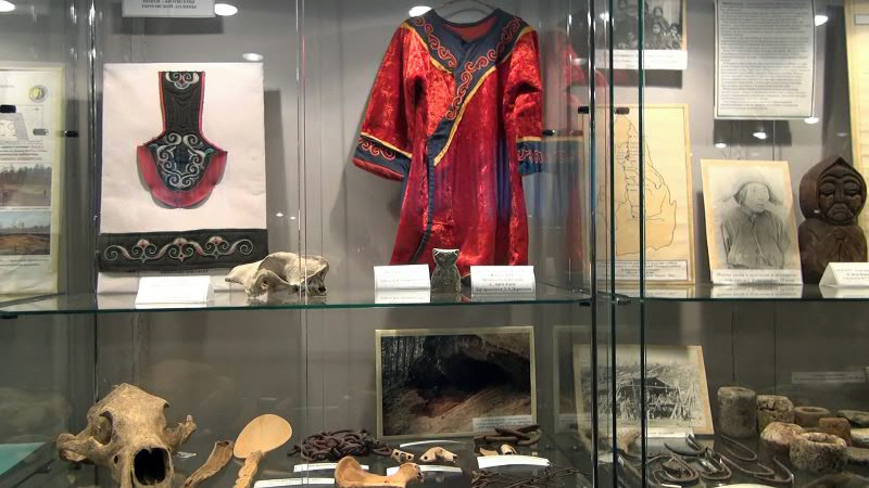 Фрагмент экспозиции, посвящённый быту коренных малых народов Севера нивхов