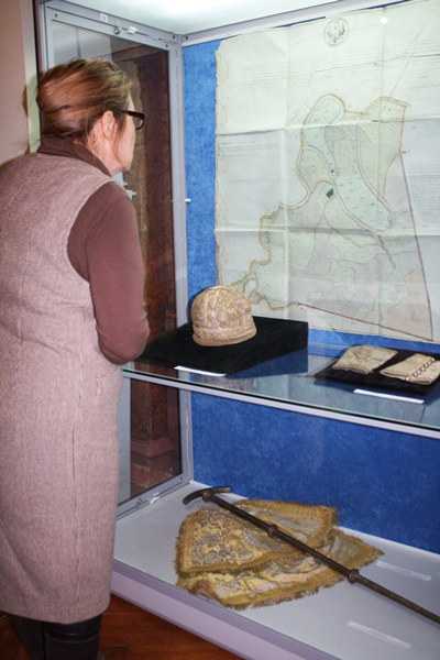 Экспонаты Пугачевского  музея в Самарском художественном музее на выставке 